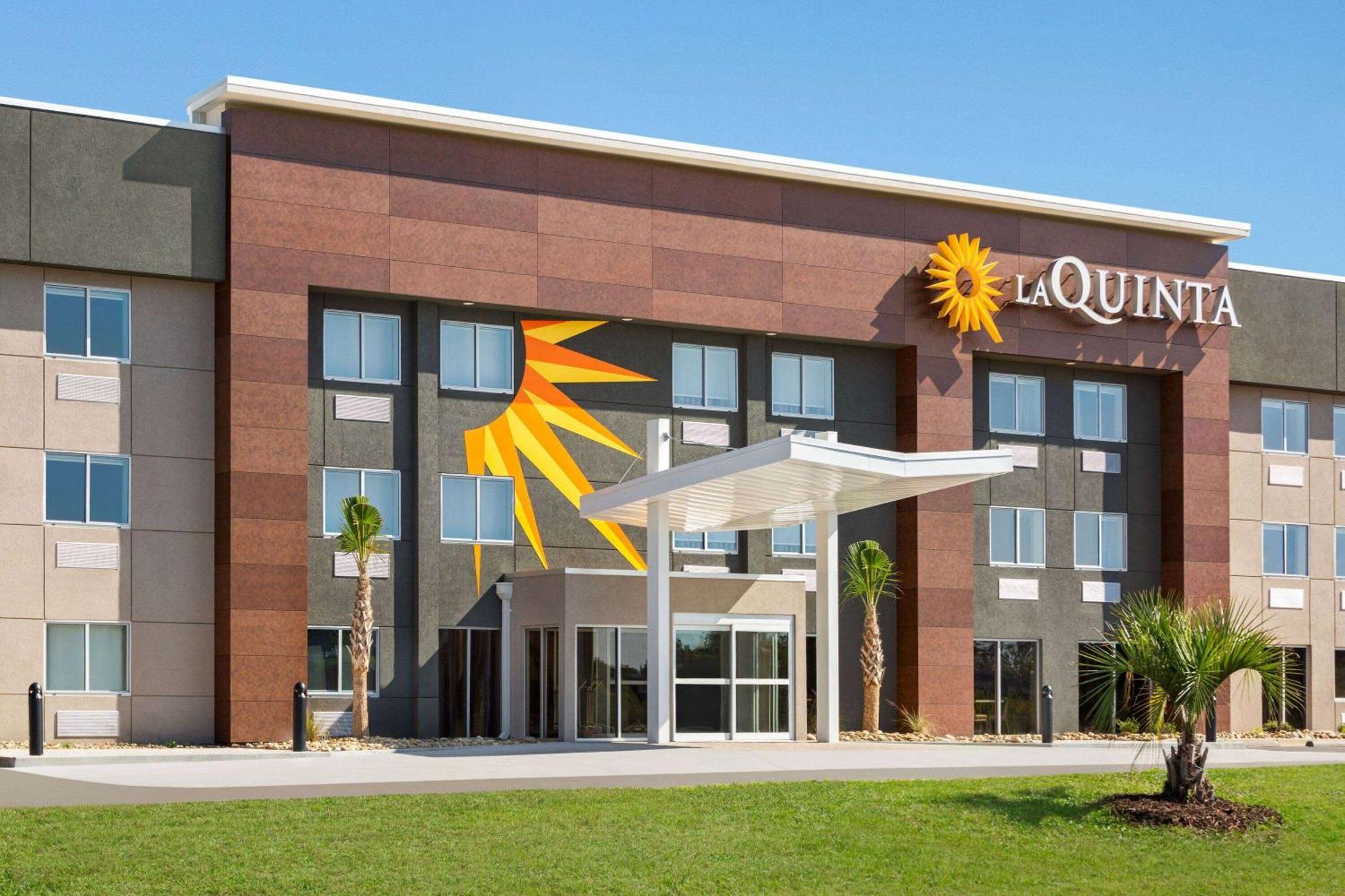 La Quinta Inn By Wyndham Columbia Ne Fort Jackson Buitenkant foto